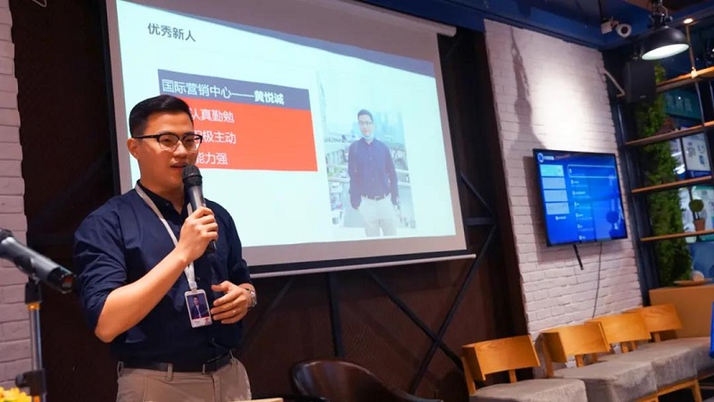 榜樣的力量丨MG不朽情緣物里9月份優秀員工&優秀新人表彰大會圓滿結束